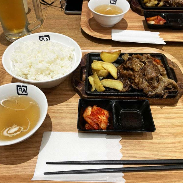 カルビ焼き定食ごはん大盛無料で食す 〜牛角焼肉食堂・ららぽーと湘南平塚〜