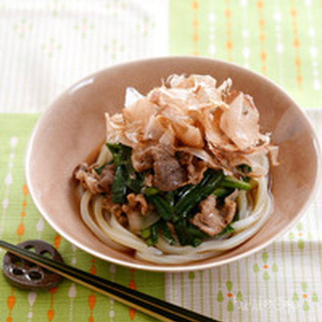 にら豚ぶっかけうどん。（うどんも具もレンジで）