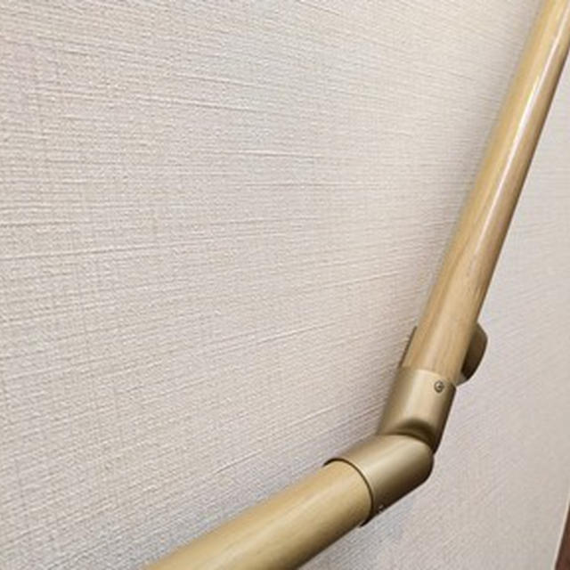 階段に手すりをつけてくれた父