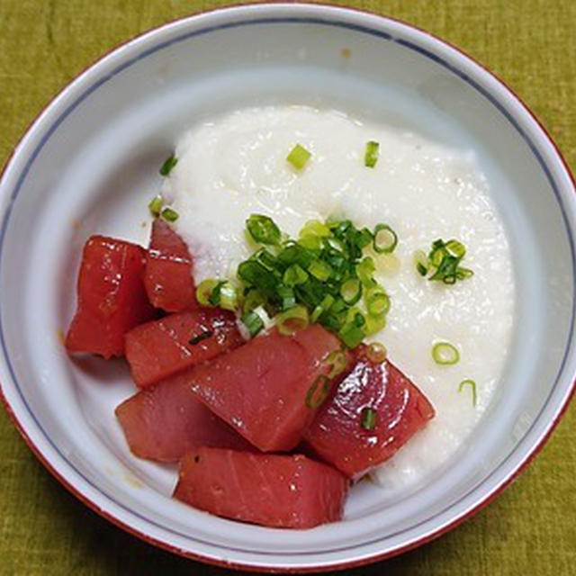 漬けマグロの山かけ、菜花と舞茸のわさび海苔和え