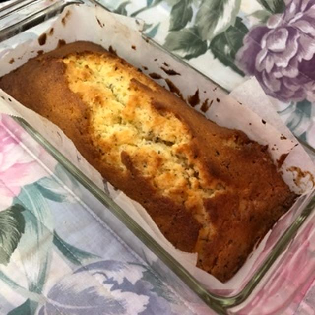 レモン風味のアールグレイティーケーキ