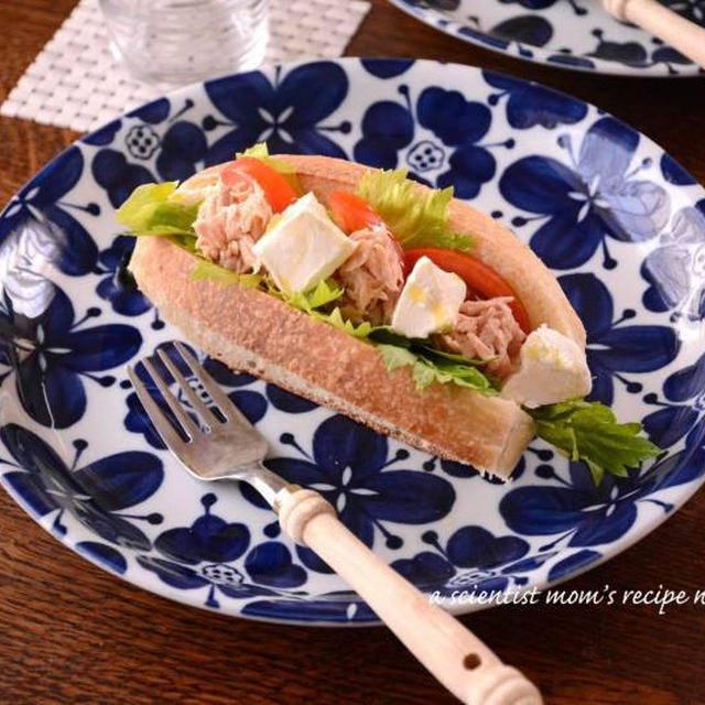 ツナサンドの朝ごはん
