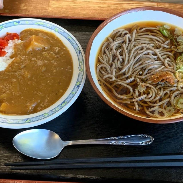 豊栄道の駅で朝ごはん。坦々麺？