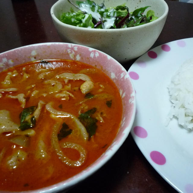 すき家の牛丼でレッドカレー