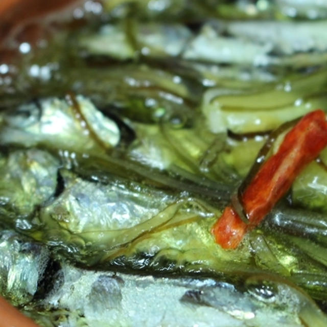 名残昆布と煮干しのオイル煮。