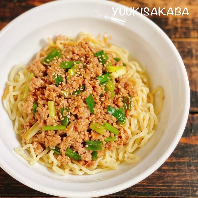 フライパンでぱぱっと簡単！スタミナ系混ぜ麺レシピ！