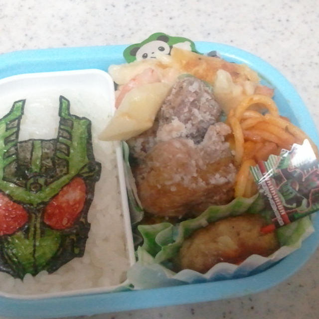 仮面ライダーオーズ　ガタキリバコンボ　キャラ弁シートレポート／オーラングサークル弁当