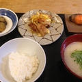 鮭に野菜炒めの定食