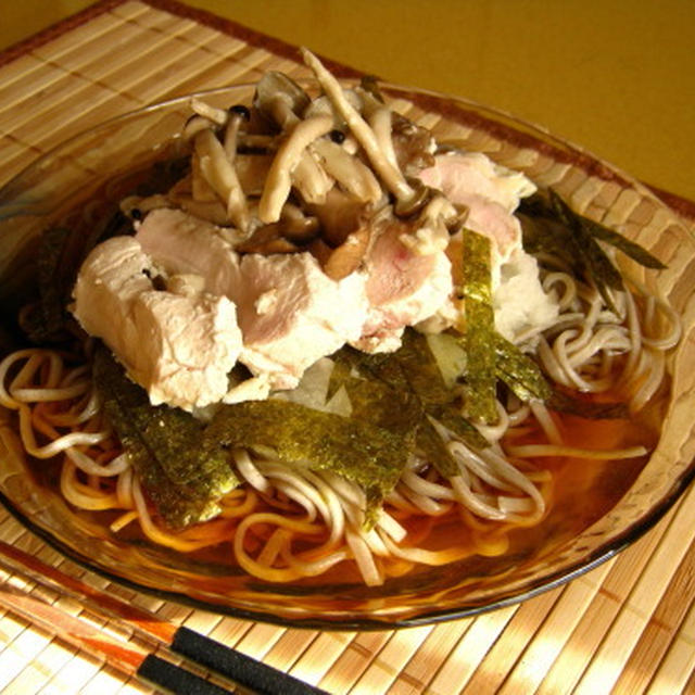 塩麹きのことボイルチキンのおろし蕎麦でご挨拶
