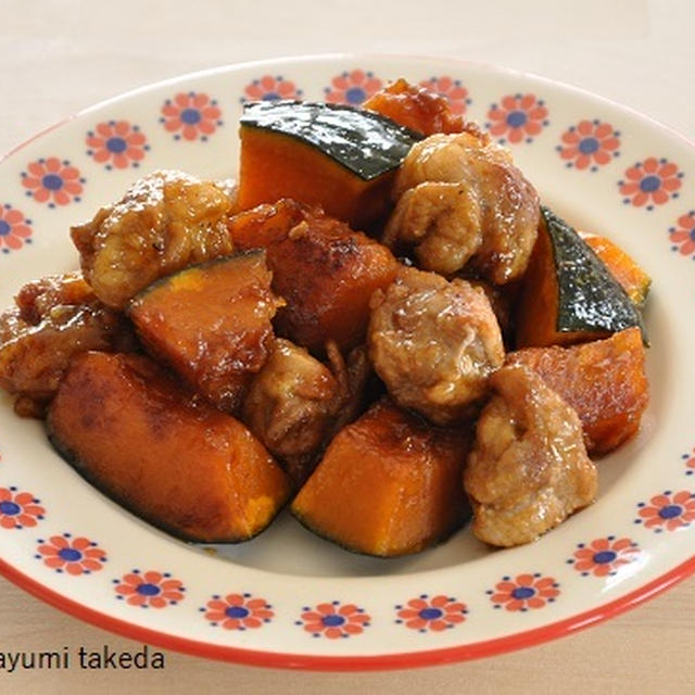一度食べたらやみつきになる節約おかず【豚こまだんごとかぼちゃの甘辛炒め】