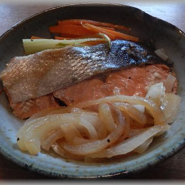 秋鮭のタジン蒸し