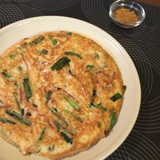 イカとニラ入り山芋焼き