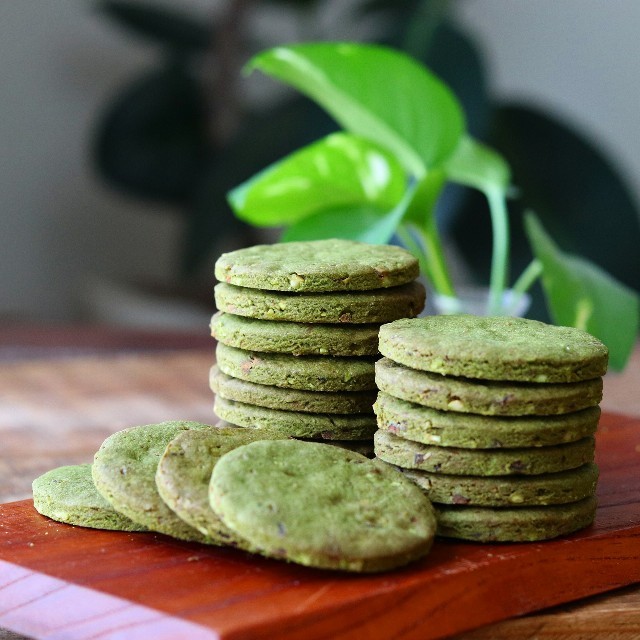 バター無し卵無しで抹茶と甘納豆のクッキー