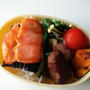 豚煮と鮭海苔弁当