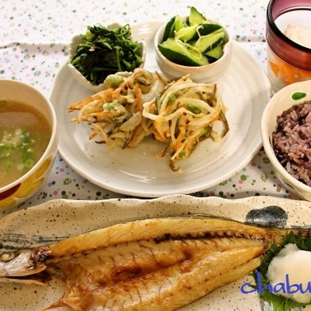 新玉ねぎと小女子のかき揚げ/ かますの開き