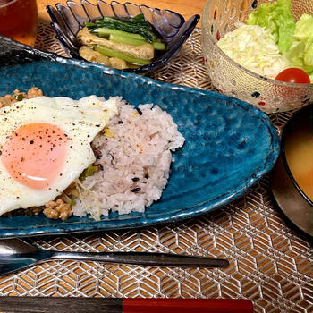 トンデモ学校ママ友の悲鳴＆ひき肉ピーマンライス