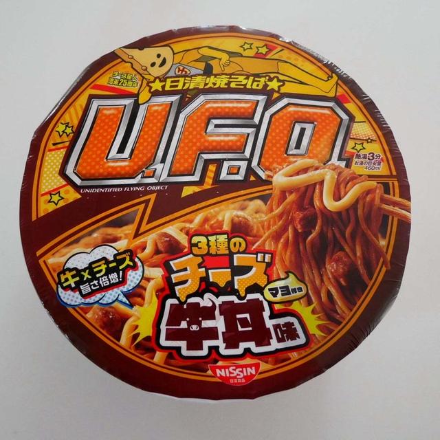 日清焼そばUFO・3種のチーズマヨ付牛丼味#私のごはん