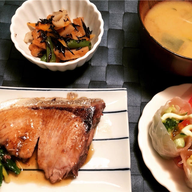ブリの照り焼き と お気に入りの調理グッズ