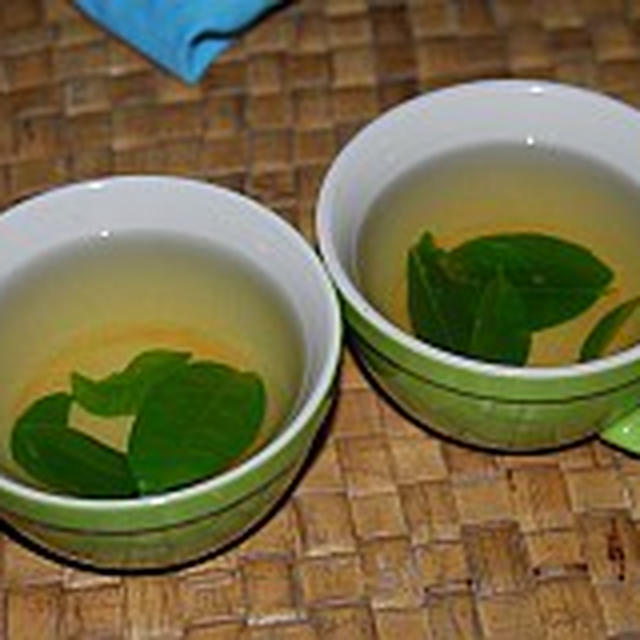 Draunimoli（ドラウニモリ）またはLemon leaf tea（レモンリーフティー）