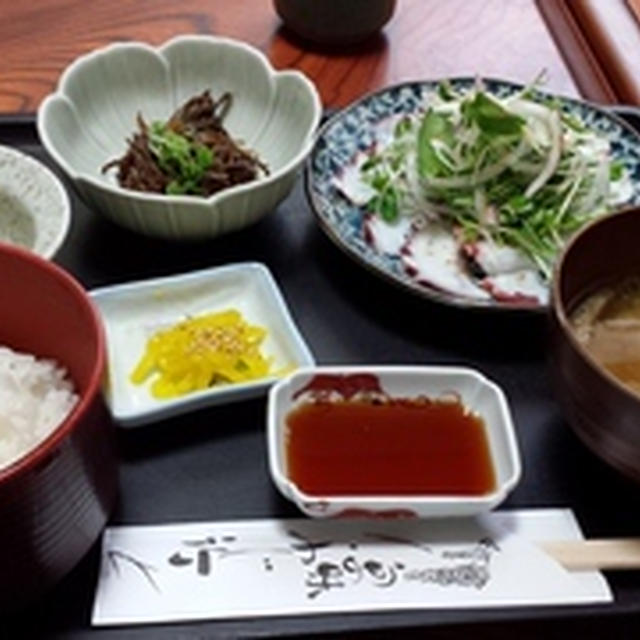 あっさり系ランチとコッテリ系晩御飯
