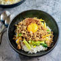 暑い日は火を使わずレンジで簡単！野菜たっぷりビビンバ丼のレシピ