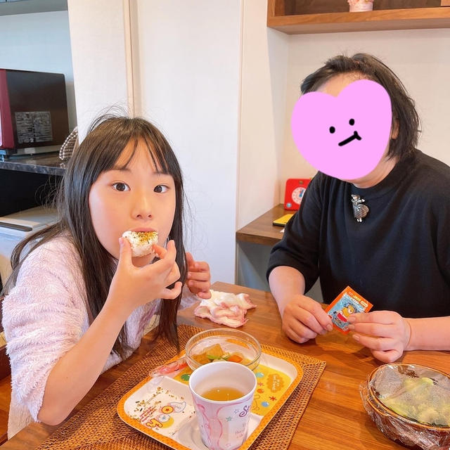 起きたらすぐに朝ごはんです！！