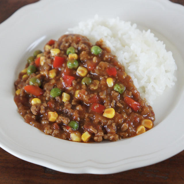 ドライカレーとキーマカレー