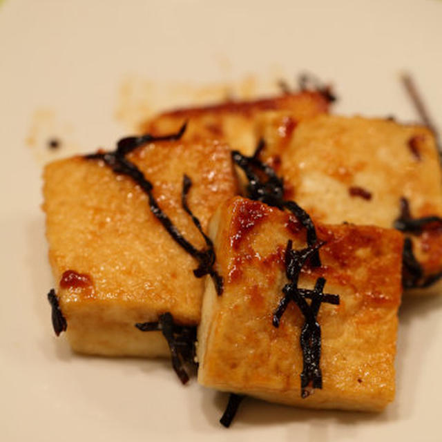 豆腐の塩昆布炒め