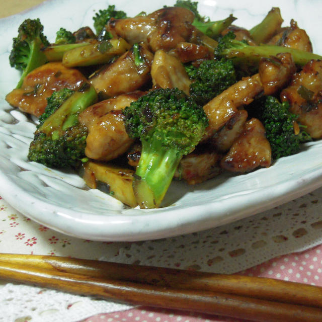 鶏肉とブロッコリーの中華風鍋照り焼き