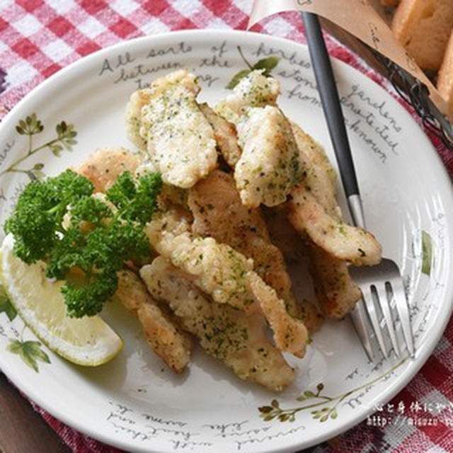 【レシピ・主菜・おつまみ・動画】節約食材でも見栄えは高見え！サクサク！のり塩チキンスティック