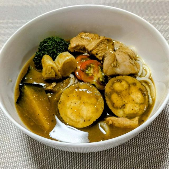 カフェ飯風狙ったけど…(^_^;)夏野菜カレーうどん