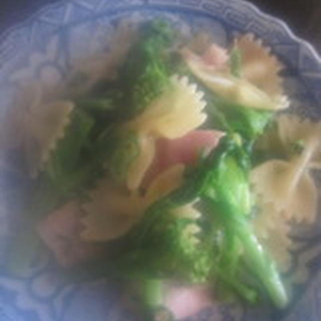 「ベーコンと菜の花の和風パスタ」