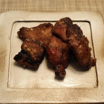 マグロの血合いのオーブン焼きと新じゃがのそぼろ煮