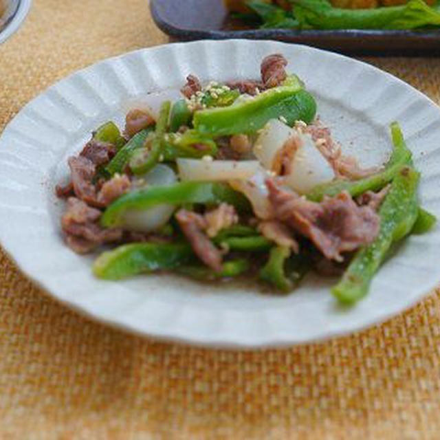 【モニター】牛肉とこんにゃくとピーマンのピリ辛めんつゆ炒めと一汁三菜まごわやさしい献立