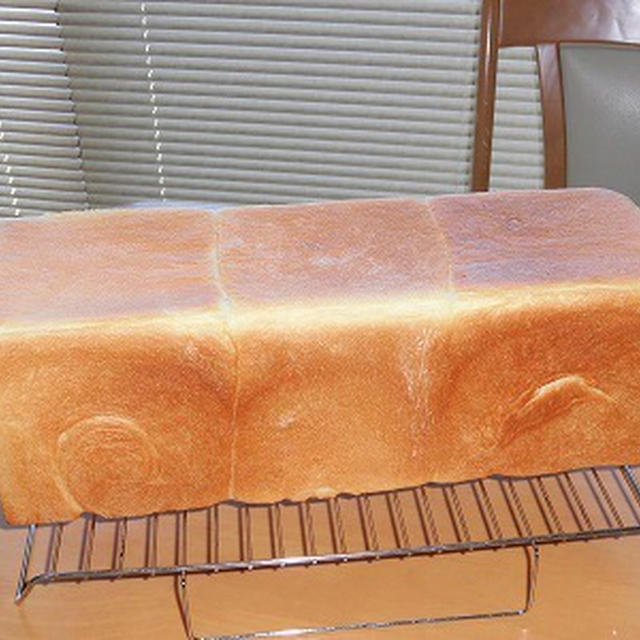 ド～ンと3斤・・プルマンブレッド焼きました・・♪