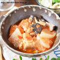 冷える日はお鍋でコトコト～♪「鶏肉と大根の生姜トマト味噌煮込み」