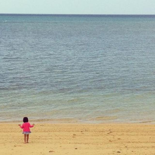 海の前のカフェ。