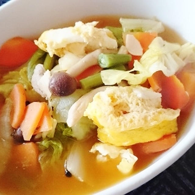 ブラックペパーで、ピリっとスパイシー野菜沢山スープ