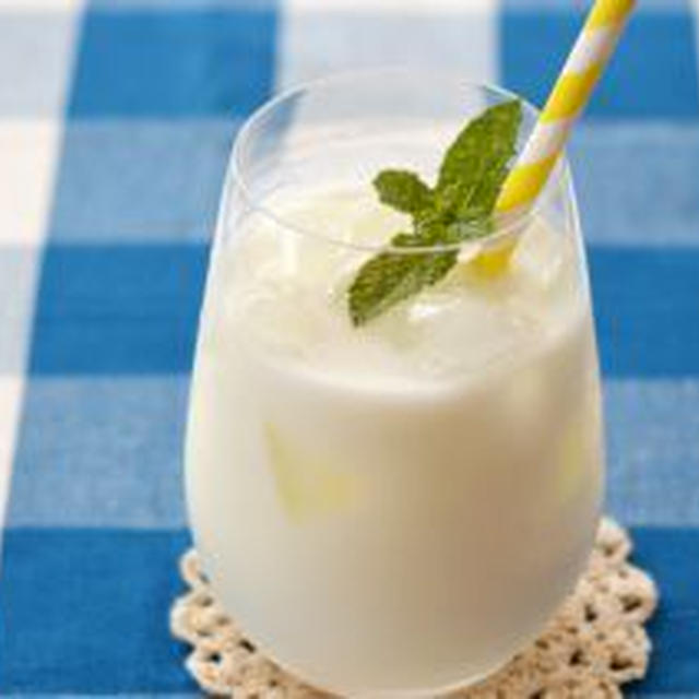 ヨーグルトドリンク。（さわやかな夏ドリンク）と夏昼ごはん2日分。