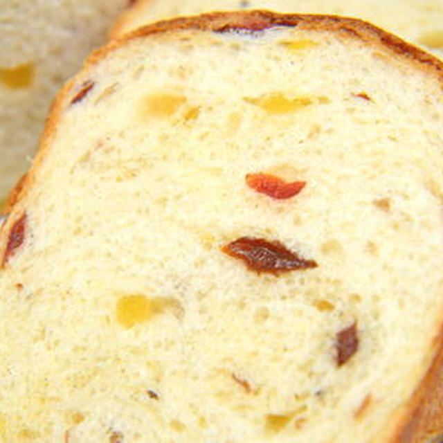 パネトーネマザーでドライフルーツ食パン