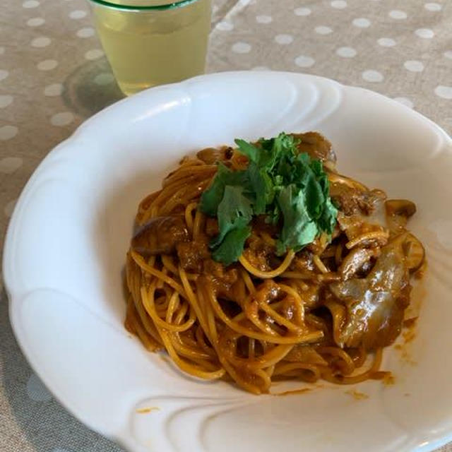 パキットを、バター＆カレーきのこでぐるぐるアレンジ♪