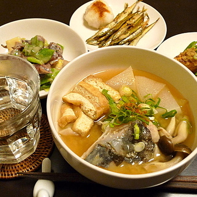 毎日食べても飽きない味。「タラのみそ汁」