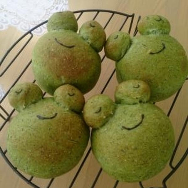 よもぎカエルちゃんパン♪