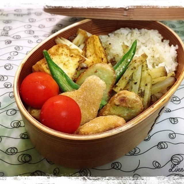 厚揚げと長葱のカレーのお弁当。