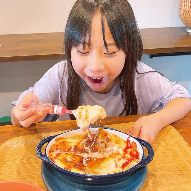 ランチは食パンでラザニアです！！