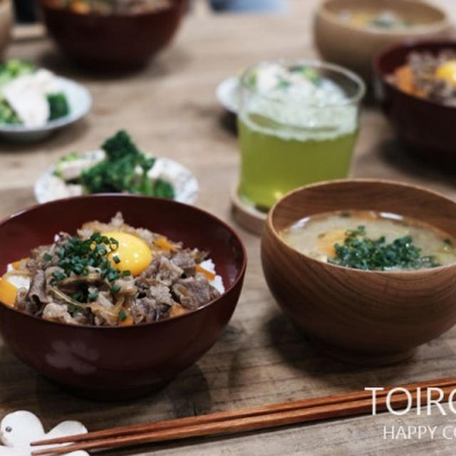 今夜は牛丼定食。