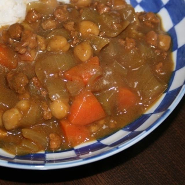 11月25日の あさごはん　　ひよこ豆のカレー