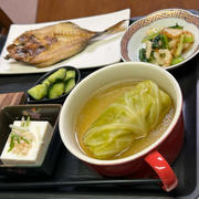 6.25【ウチの夜ごはん】ロールキャベツ・焼魚、とか❣️ﾃﾞｽ。小籠包具材リメイク。