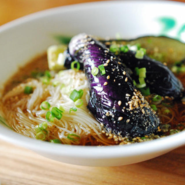 揚げ茄子の冷やしそうめん