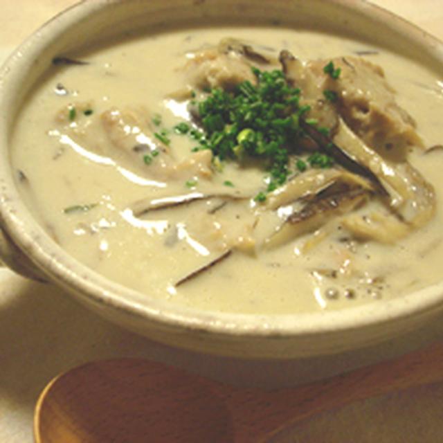 簡単☆舞茸と牛蒡のクリームシチュー